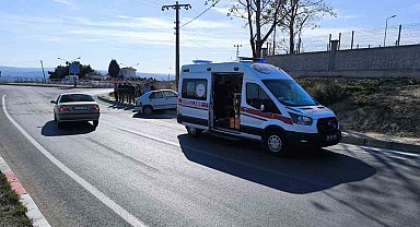 Önüne çıkan araca vurmamak için direksiyonu kırdı: 1 yaralı