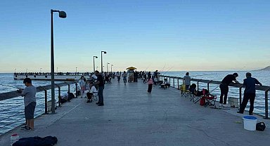 Ordu'da amatör balıkçılar hafta sonunda rıhtıma akın etti