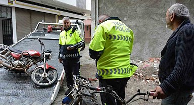 Ordu'da tescilsiz ve yakalaması olan motosikletler ele geçirildi