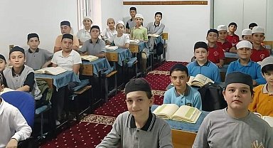 Örnek projede dini ve akademik eğitim bir arada yapılıyor