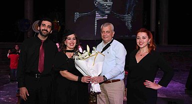 Osmangazi Belediyesi'nden milli duyguları kabartan müzikal