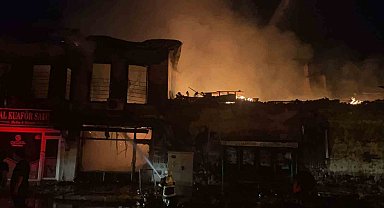 Osmaniye'de tarihi konakta çıkan yangın söndürüldü