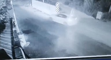 Otomobil beton bariyere çarptı: 1 ölü