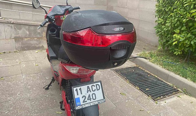 Otomobil ile motosiklet çarpıştı: 1 yaralı