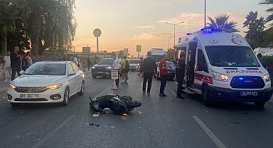 Otomobil motosiklete çarptı: 2 yaralı