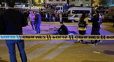 Otomobilin çarptığı 8 yaşındaki bisikletli çocuk hayatını kaybetti