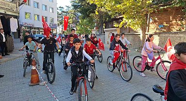 Pedallar, "Cumhuriyet" için çevrildi