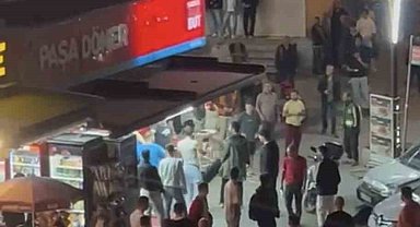 Pendik'te uçan tekmeli kavga kamerada