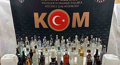 Piyasaya kaçak alkol sokmaya çalışan şahıslara polis operasyonu