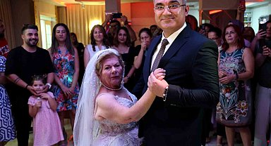 Platonik aşkına kavuşamadı, damatsız düğün yaptı