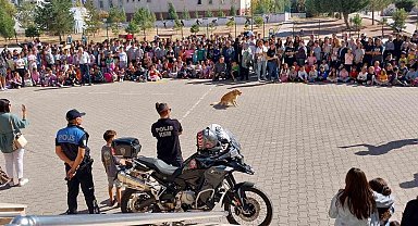 Polis 2 bin 843 vatandaşı bilgilendirdi