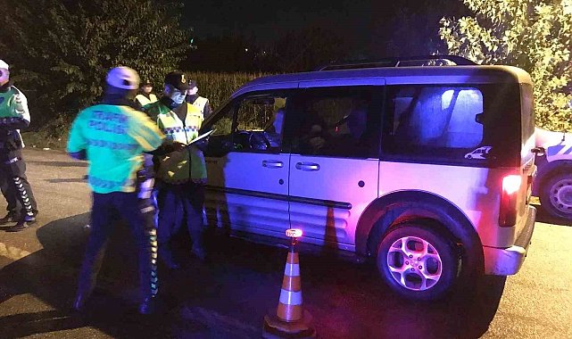 Polis ve jandarma ekiplerinden yollarda trafik denetimi