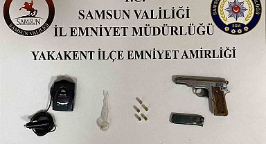 Polisin uygulamasında silah ve radar tespit cihazı ele geçti