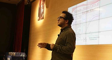 Prof. Dr. Oytun Erbaş'tan başarının sırları : "Oku, uyu, çalış"