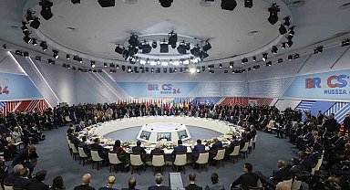 Putin: "Filistin halkına karşı tarihi adaletsizliklerin düzeltilmesi Orta Doğu'da barışı garanti edebilir"