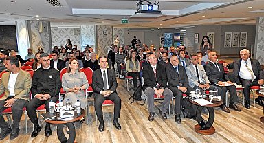 "Çeşme Yarımadası Deniz Çevresi Sorunları ve Çözümleri Çalıştayı" gerçekleştirildi