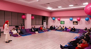 "İlk Adım Ebe Gebe Okulu" Türkiye'ye örnek oldu