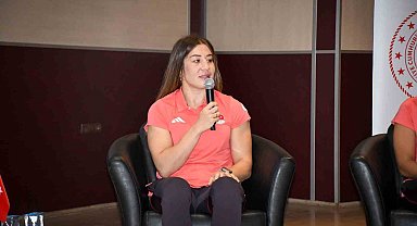 "Zirvedeki Sporcu Buluşmaları" Gençlere İlham Verdi