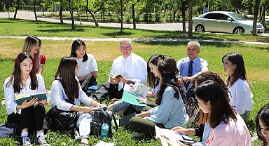 Rektör Ceylan, Türkistan coğrafyasındaki kutlu görevine devam ediyor