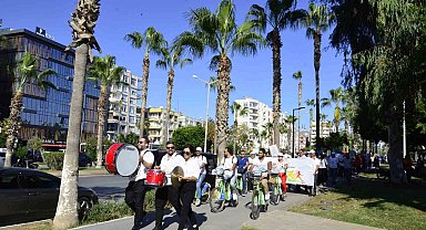 Sağlıklı yaşama dikkat çekmek için yürüdüler