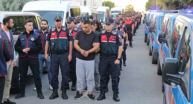 Sahte ilanlarla 20 milyon lira vurgun yapan çeteyi JASAT çökertti: 66 gözaltı