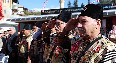 Saimbeyli'nin düşmandan kurtuluşu coşkuyla kutlandı