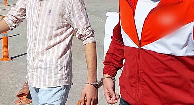 Samsun'da 371 adet sentetik ecza ile yakalanan 2 kişi adliyeye sevk edildi