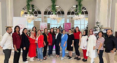 Samsun'da 95 anne adayının katılımıyla Emzirme Haftası etkinliği düzenlendi