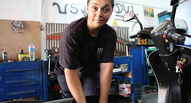 Sanayinin Hayriye Ustası görenleri şaşırtıyor