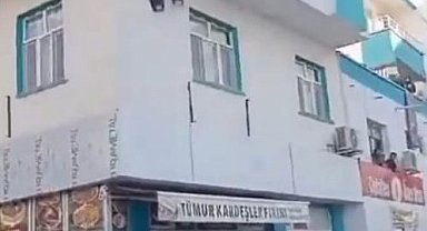 Şanlıurfa'da ev yangını: 2'nci kattan atlayarak kurtuldular