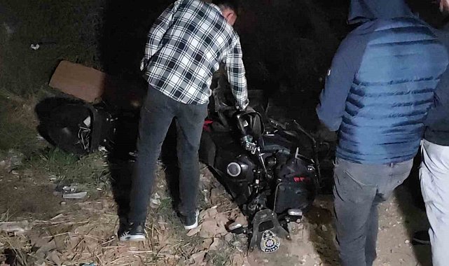 Şanlıurfa'da motosikletli polis ekibi ile otomobil çarpıştı: 2 polis yaralandı