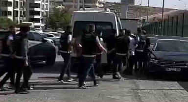 Şanlıurfa'da tehditle kadınları fuhuşa zorlayan şüphelilere operasyon: 7 tutuklama