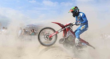 Sea To Sky Enduro Motosiklet Yarışı'nda ilk günün lideri Billy Bolt