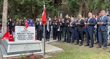 Şehit Bülent Yalçın, kabri başında anıldı