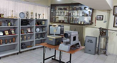 Siirt Lisesi'nde bulunan müze tarihe ışık tutuyor