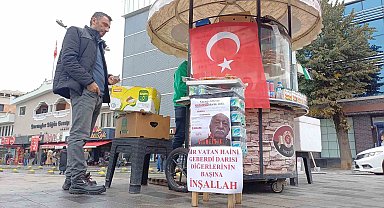 Simitçi, Fethullah Gülen'in ölümünü tatlı dağıtarak kutladı