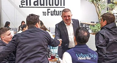 Sincan Belediye Başkanı Ercan, Arasta Sincan AVM'yi gezdi