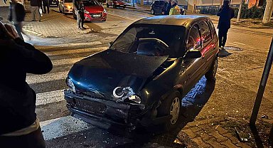 Sivas'ta iki otomobil çarpıştı: 7 yaralı