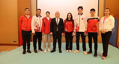 Sivas'ta "Zirvedeki Yiğidolar" ödüllerini aldı