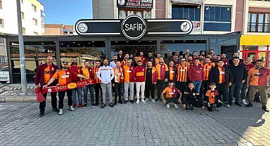 Söğüt'teki Galatasaray taraftar grubu Ultraslan kurmak için kolları sıvadı