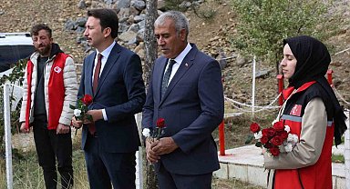 Solhan'da PKK saldırısında şehit olan 19 vatandaş kabirleri başında anıldı