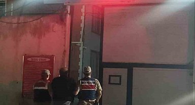 Sosyal medya üzerinden terör propagandası yaptıkları belirlenen 2 kişi yakalandı