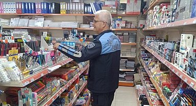 Sosyal medyada yayılan "uyuşturuculu şeker" iddiaları üzerine zabıta okul çevrelerinde denetimleri arttırdı