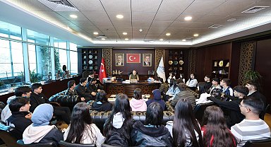 Sultangazi Belediye Başkanı Abdurrahman Dursun gençlerle bir araya geldi