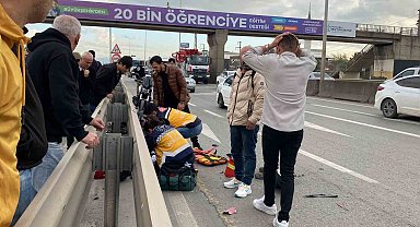 Tankerin sıkıştırdığı elektrikli bisiklet bariyere çarptı: Sürücü ağır yaralı