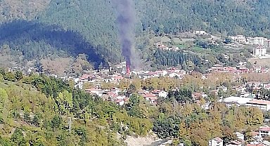 Tarihi camide yangın çıktı