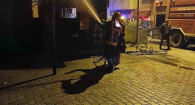 Tatvan'da zabıta kulübesinde çıkan yangın korkuttu