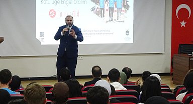 Tavşanlı'da "Peygamberimiz ve Karakter İnşası" konulu konferans