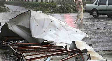 Tayvan'da etkili olan tayfunda can kaybı 2'ye yükseldi