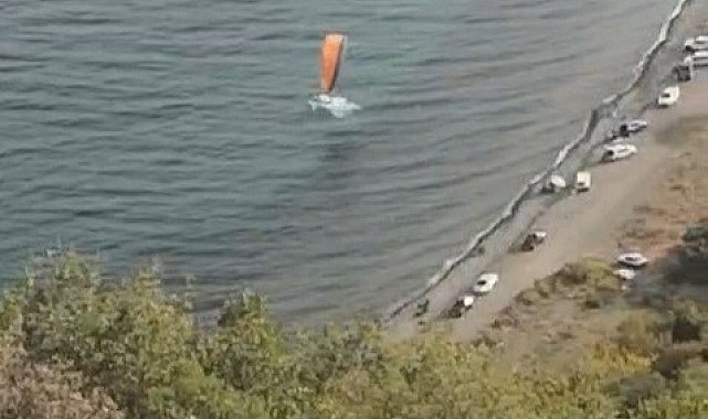 Tekirdağ'da korkulu anlar: Paraşütçü sahile 5 metre kala denize yumuşak iniş yaptı